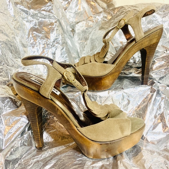Steve Madden Truffle high heel W8.5 in Taupe - Picture 5 of 7